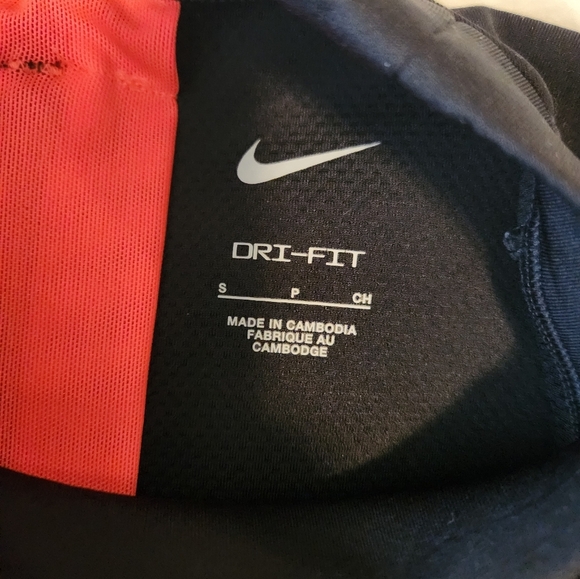 Women's Nike Running Division Lightweight Pullover Jacket/Sweatshirt Size Small - Picture 6 of 9